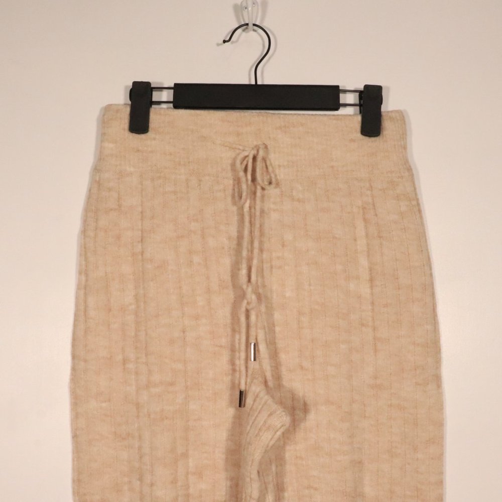NWT Free People X Revolve Around the Clock Jogger in Oatmeal - Picture 8 of 13